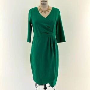 Fabulous green v-neck dress